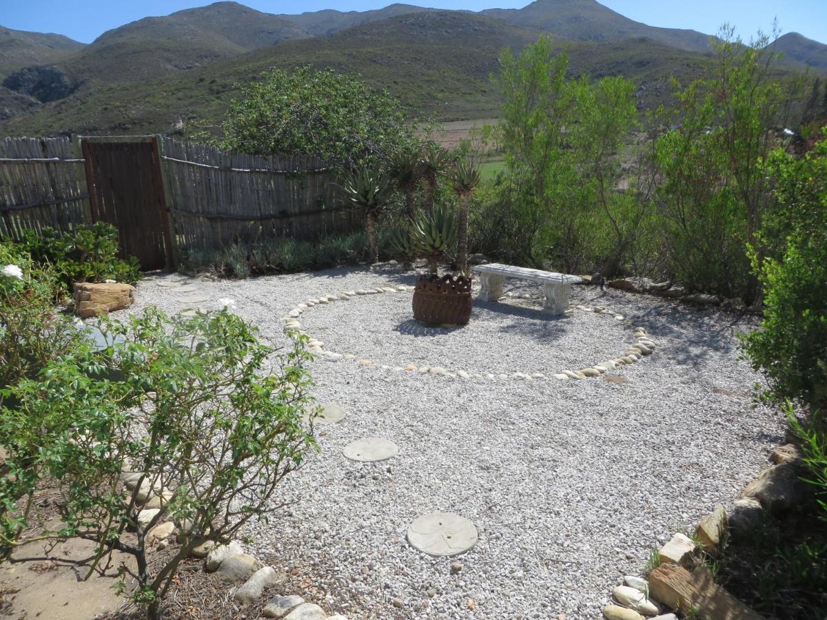 Bo Kouga Mountain Retreat Hotel Ongelegen Buitenkant foto